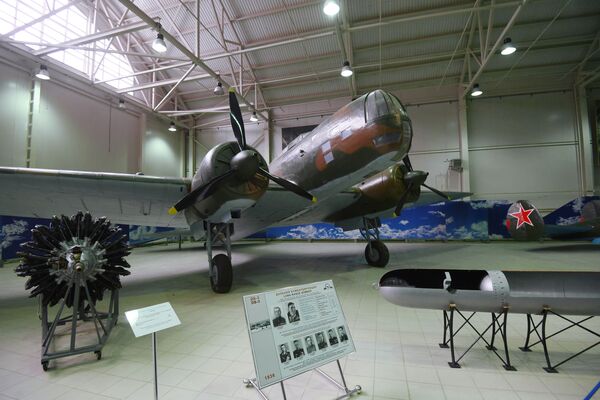قاذفة قنابل من طراز إليوشن دي بي-3، التي شاركت في الحرب الوطنية العظمى (1941-1945)، في المتحف المركزي للقوات الجوية في مونينو، 19 فبراير 2020 - سبوتنيك عربي