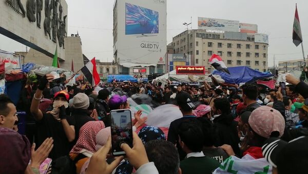 احتجاجات مليونية في بغداد ضد الحكومة الجديدة  - سبوتنيك عربي