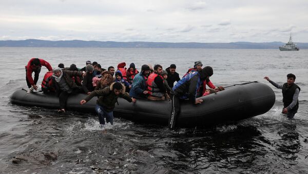 مهاجرون على الحدود التركية اليونانية، تركيا، اليونان، 28 فبراير 2020 - سبوتنيك عربي