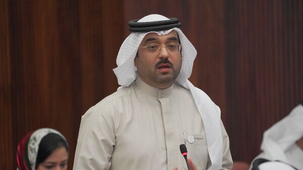 النائب أحمد السلوم، رئيس لجنة الشؤون المالية والاقتصادية في مجلس النواب البحريني - سبوتنيك عربي