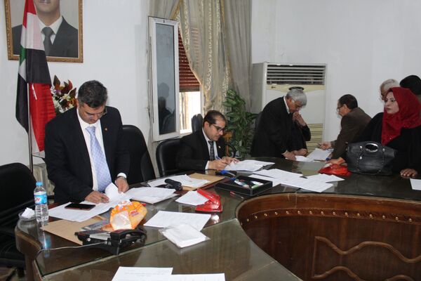 انتخابات البرلمان السوري تتخذ بعدا نضاليا في وجه مخططات الانفصال الأمريكية انتخابات البرلمان السوري تتخذ بعدا نضاليا في وجه مخططات الانفصال الأمريكية - سبوتنيك عربي