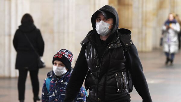 انتشار فيروس كورونا - مسافرون في مطار سوتشي، روسيا  13 مارس 2020 - سبوتنيك عربي