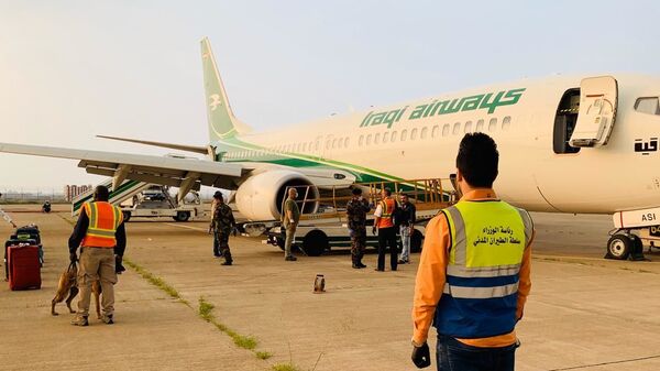 إخلاء طائرة عراقية في مطار بغداد - سبوتنيك عربي