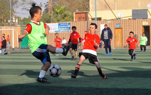 مبارة كرة قدم للأقزام في مصر - سبوتنيك عربي