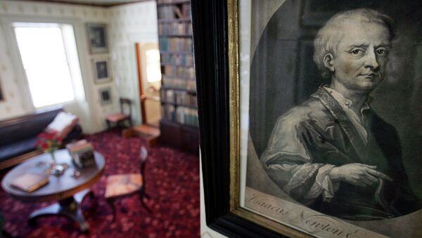صورة تاريخية للسير إسحاق نيوتن على اليمين تظهر في متحف كونكورد في ماساتشوستس - سبوتنيك عربي