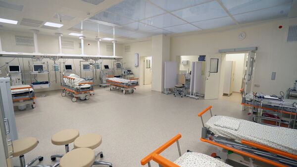 مستشفى كوموناركا للمصابين بفيروس كورونا، ومرضى كوفيد 19 في موسكو، مارس 2020 - سبوتنيك عربي