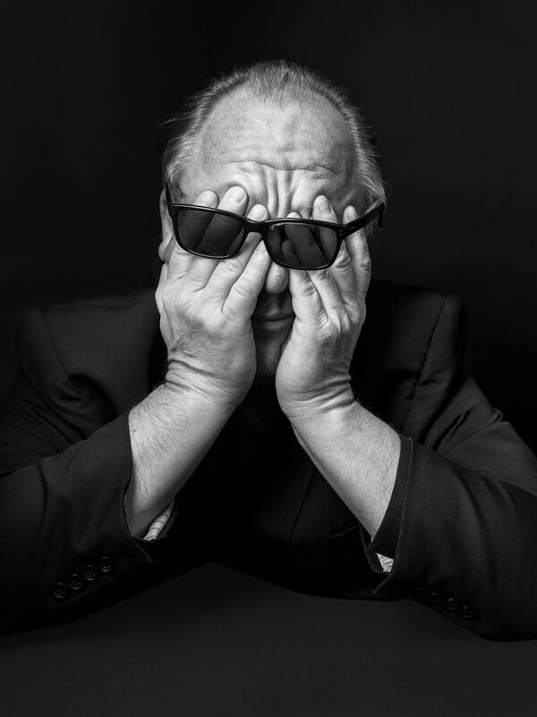 صورة بعنوان فرانسيس الأسود، للمصور البريطاني توم أولدهام، الفائز في فئة البورتريه المفتوح من مسابقة جوائز سوني العالمية للتصوير لعام 2020 - سبوتنيك عربي