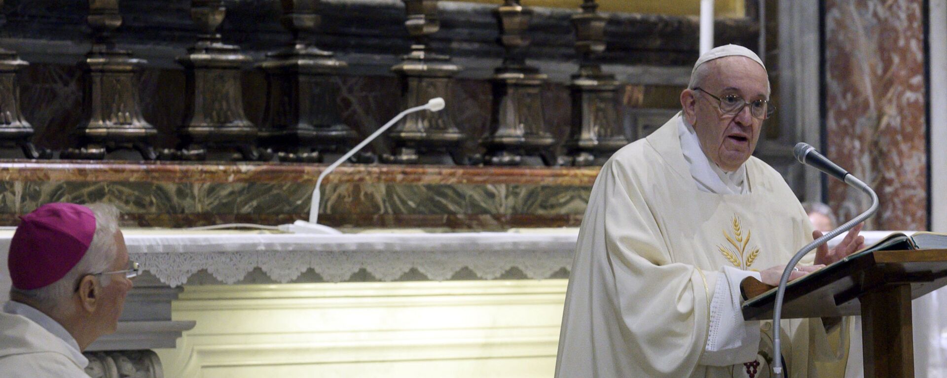 الفاتيكان يعيد فتح كاتدرائية القديس بطرس، إيطاليا 18 مايو  2020 - سبوتنيك عربي, 1920, 22.12.2022