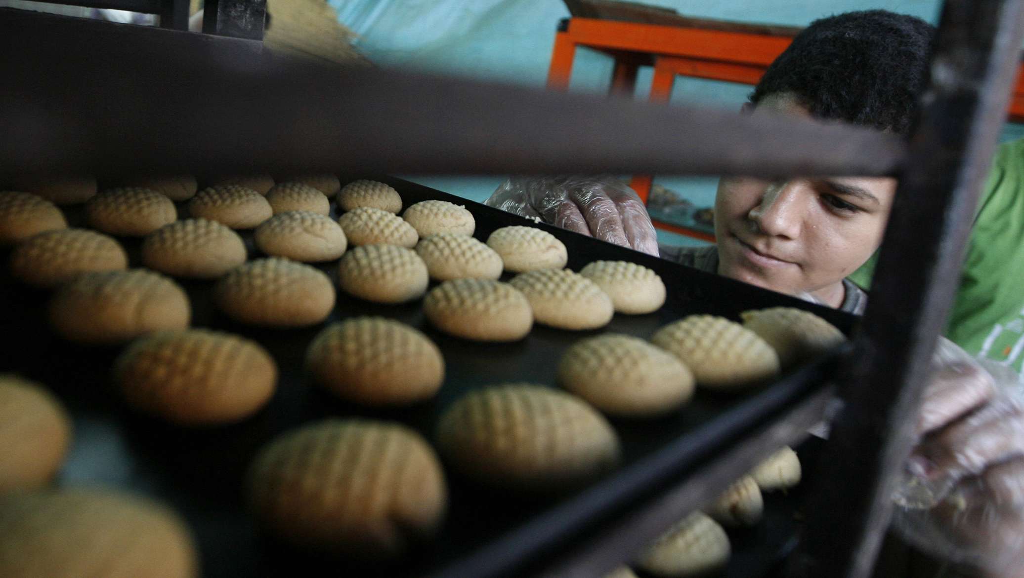 تخفيضات رمضان| كعك العيد بـ120 جنيها والبتي فور بـ110 