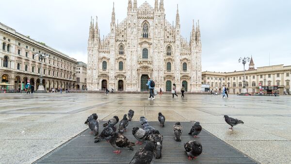 تخفيف قيود الحجر الصحي المفروضة بسبب جائحة كورونا في ميلانو، إيطاليا مايو 2020 - سبوتنيك عربي
