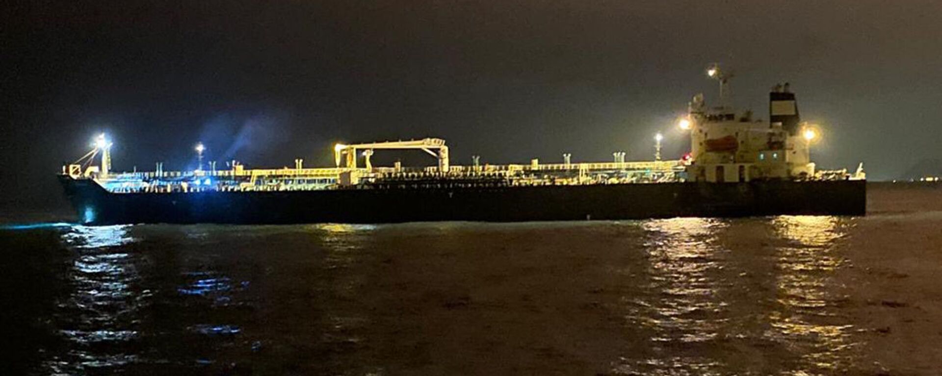 وصول ناقلة نفط فورتشن، أولى الشحنات النفطية من إيران إلى فنزويلا، معمل إل باليتو، 25 مايو 2020 - سبوتنيك عربي, 1920, 20.06.2021