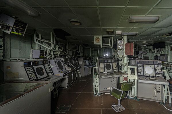   صورة من داخل غرفة العمليات لسفينة قديمة في مقبرة السفن تابعة للبحرية العسكرية الفرنسية - سبوتنيك عربي