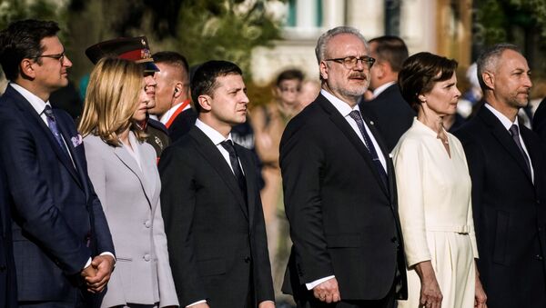 الرئيس الأوكراني زيلينسكي وزوجته ايلينا - سبوتنيك عربي