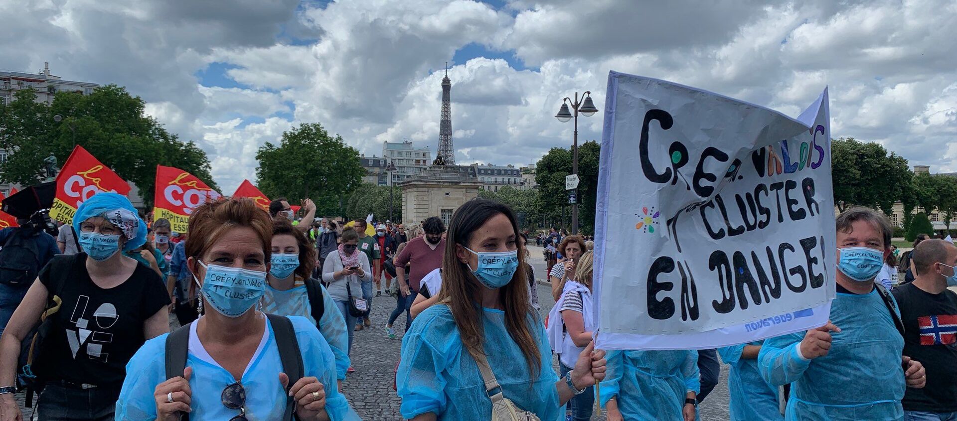 مظاهرات الأطباء يطالبون بتحسين شروط العمل في باريس، فرنسا 16 يونيو 2020 - سبوتنيك عربي, 1920, 01.05.2021