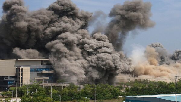 كوريا الشمالية تنشر صور لحظات تفجير مكتب الاتصال المشترك بين الكوريتين  - سبوتنيك عربي