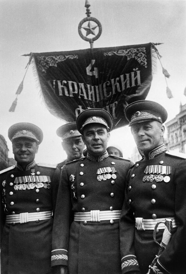  Участники Парада Победы 24 июня 1945 года на Красной площади - سبوتنيك عربي