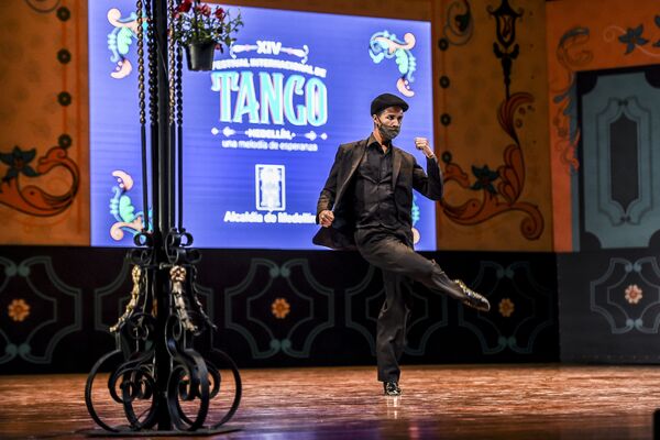 مهرجان التانغو الدولي في كولومبيا، 20 يونيو 2020 - سبوتنيك عربي