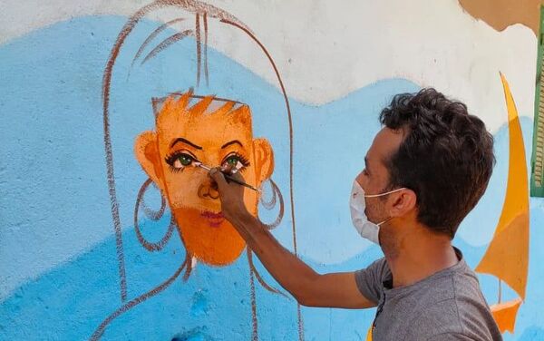 فنان يحول منازل مهجورة بصعيد مصر للوحات فنية في محافظة قنا جنوب مصر - سبوتنيك عربي