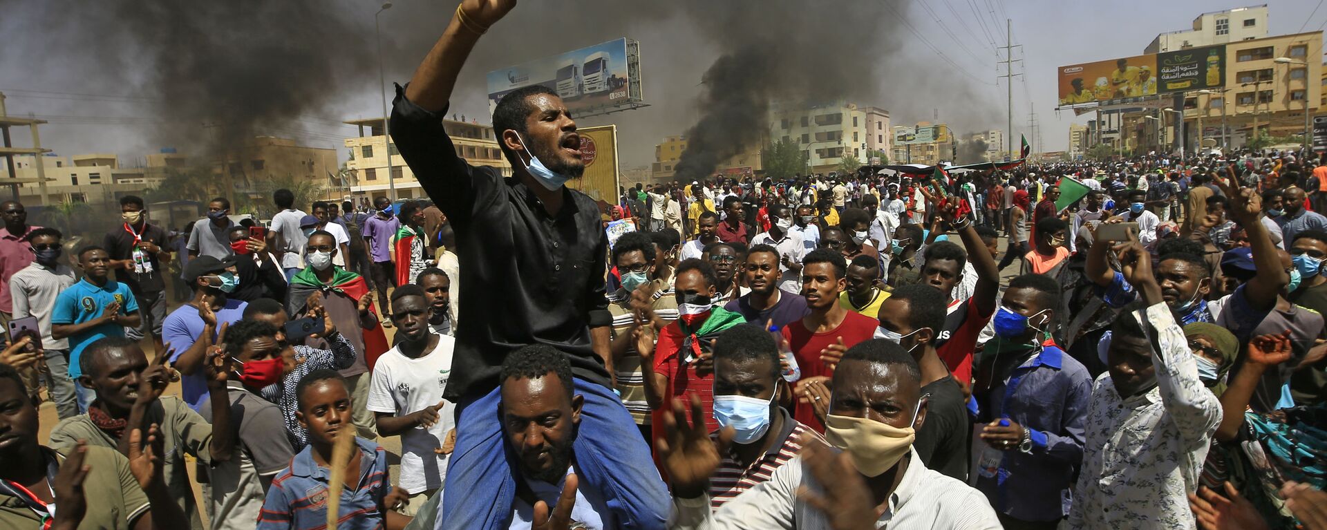 مظاهرات واسعة النطاق في الخرطوم، يطالب فيها المواطنون بالإصلاح، السودان 30 يونيو 2020 - سبوتنيك عربي, 1920, 25.10.2021